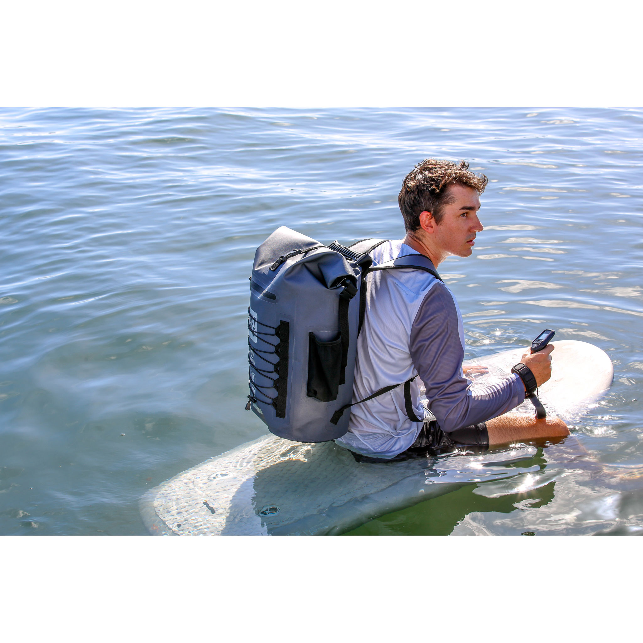 25064jp_VENTURE 50L WATERPROOF BACKPACK