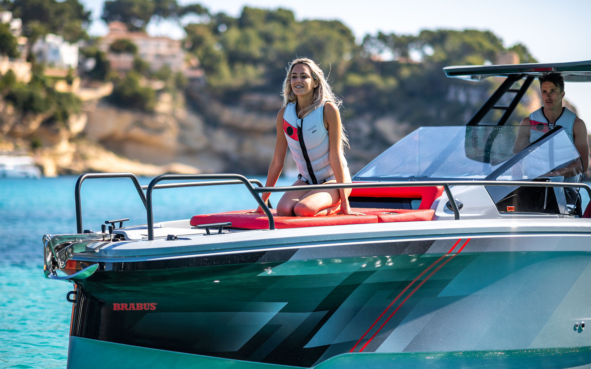 244922014db_BRABUS x Jobe Shadow Fragmen