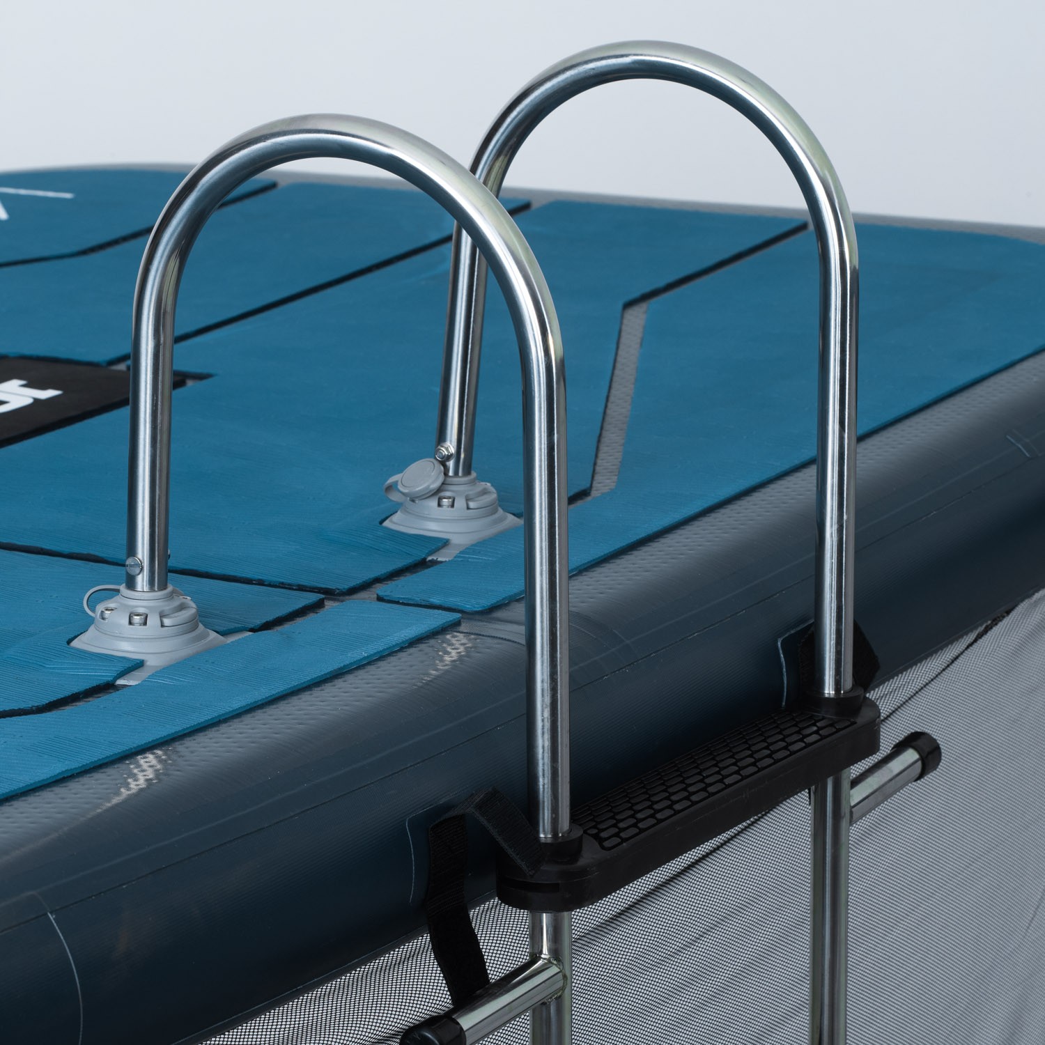 288025001db_Infinity Pool With Pump