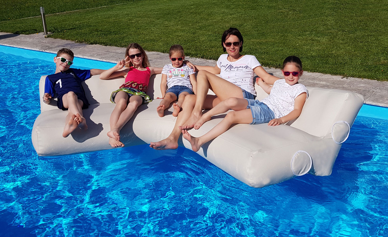 19611yb_Yachtbeach Air Sofa