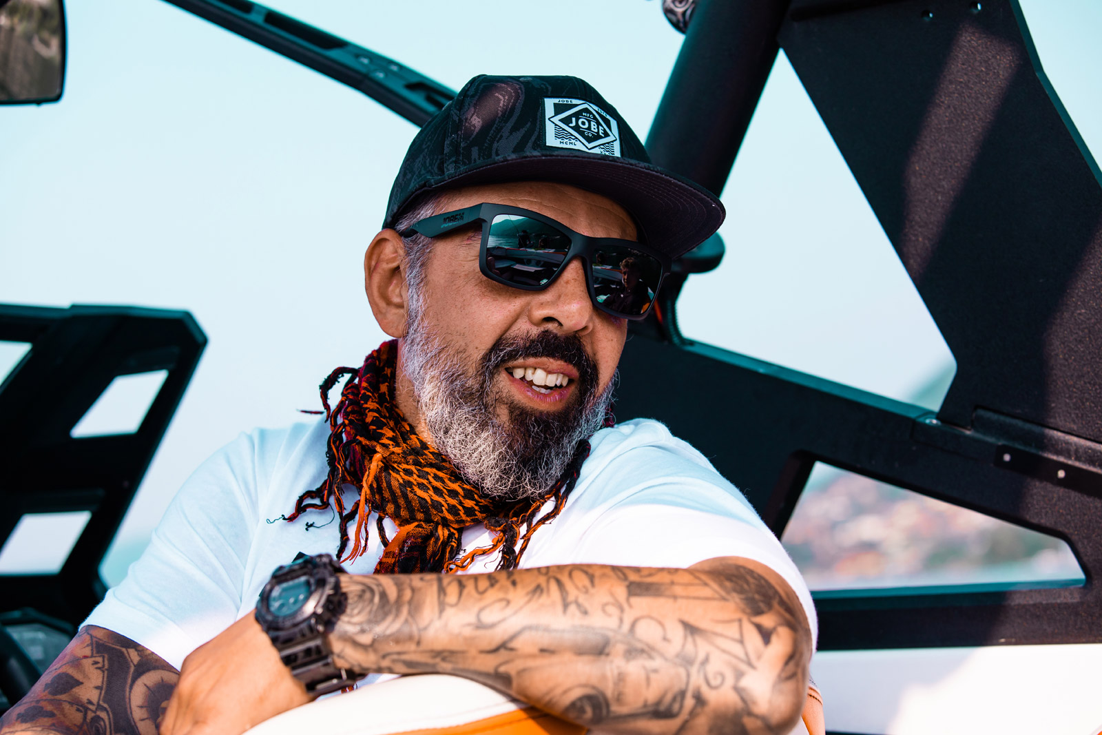 426018002db_Dim Floatable Glasses