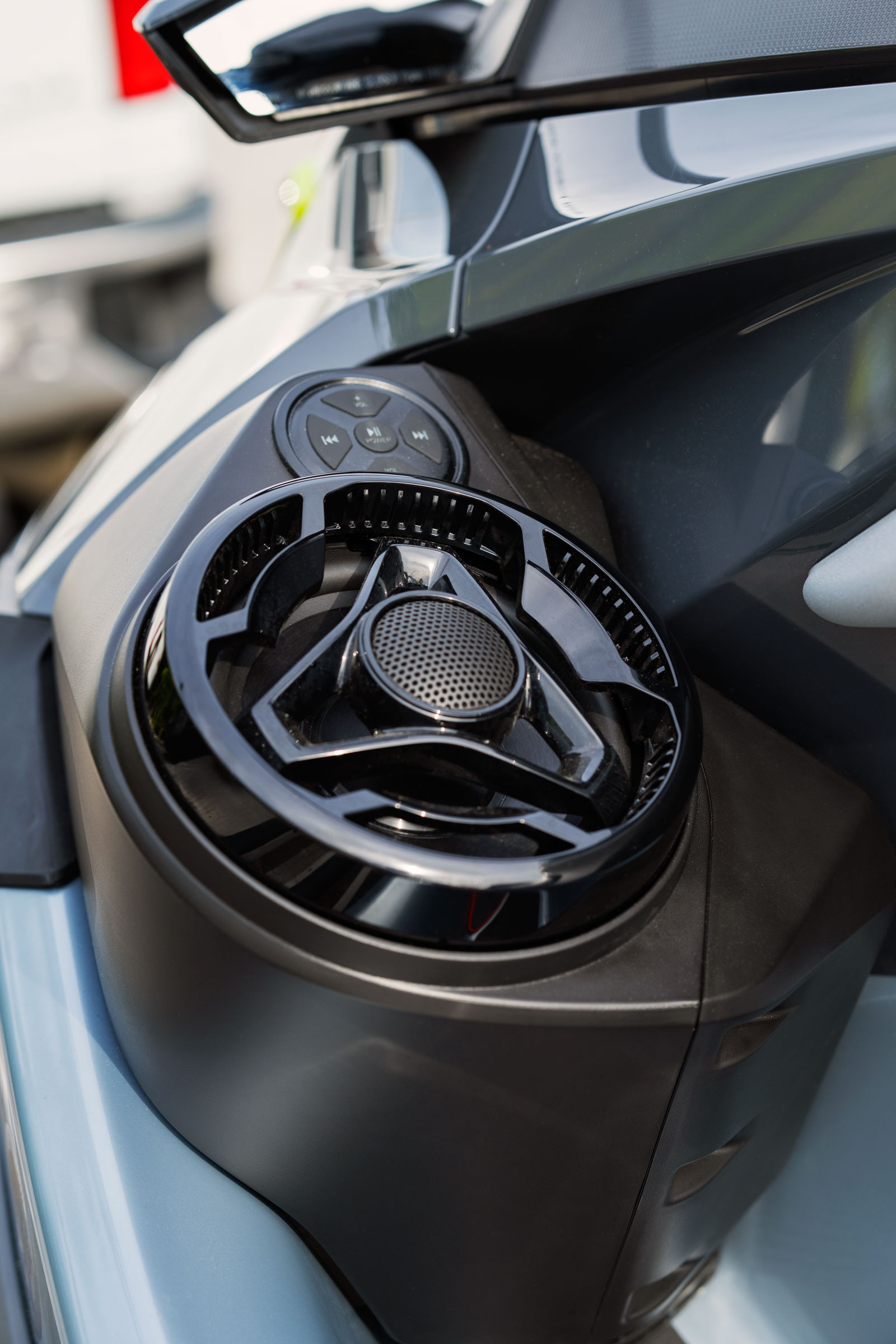 rxt325xr2025_RXT-X 325 Tech Package