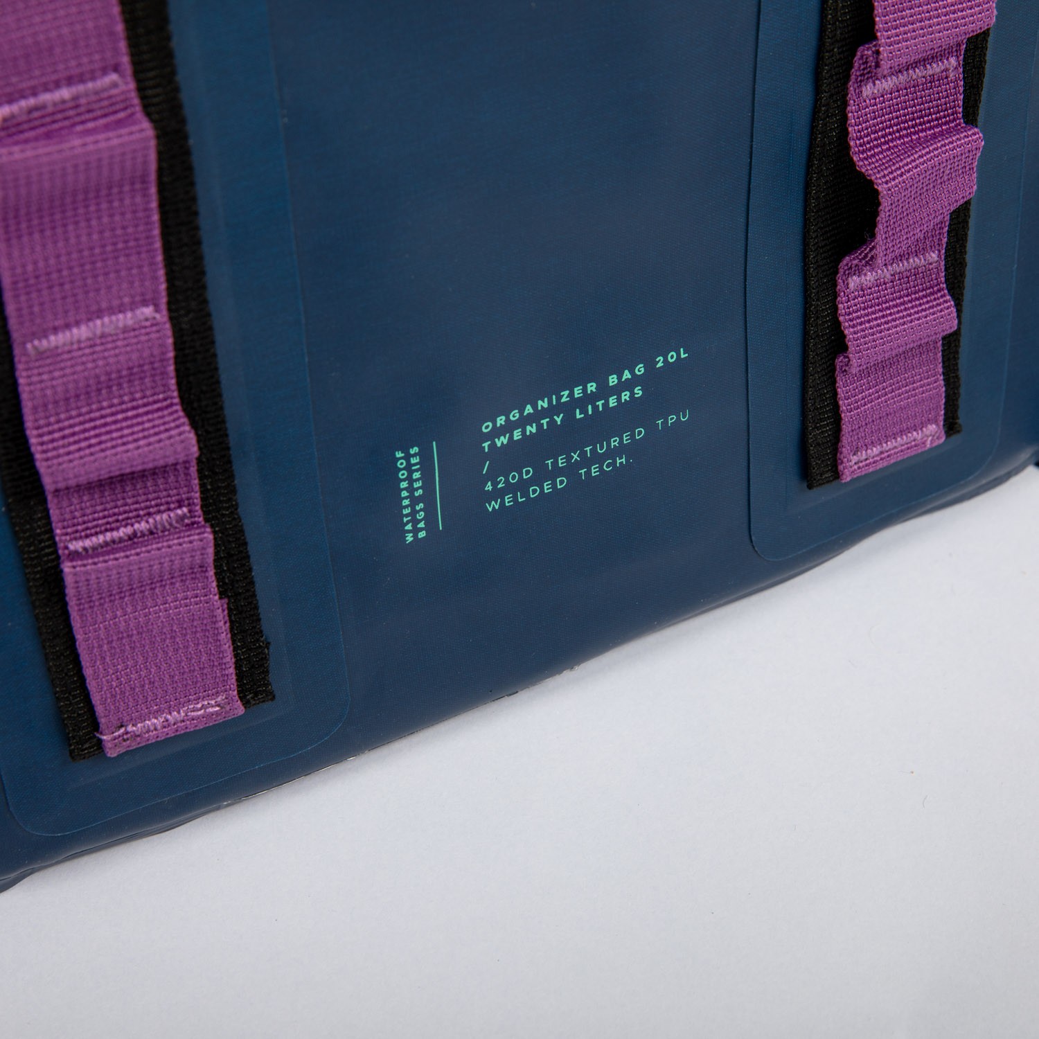 220025008db_Waterproof Organiser Midnigh