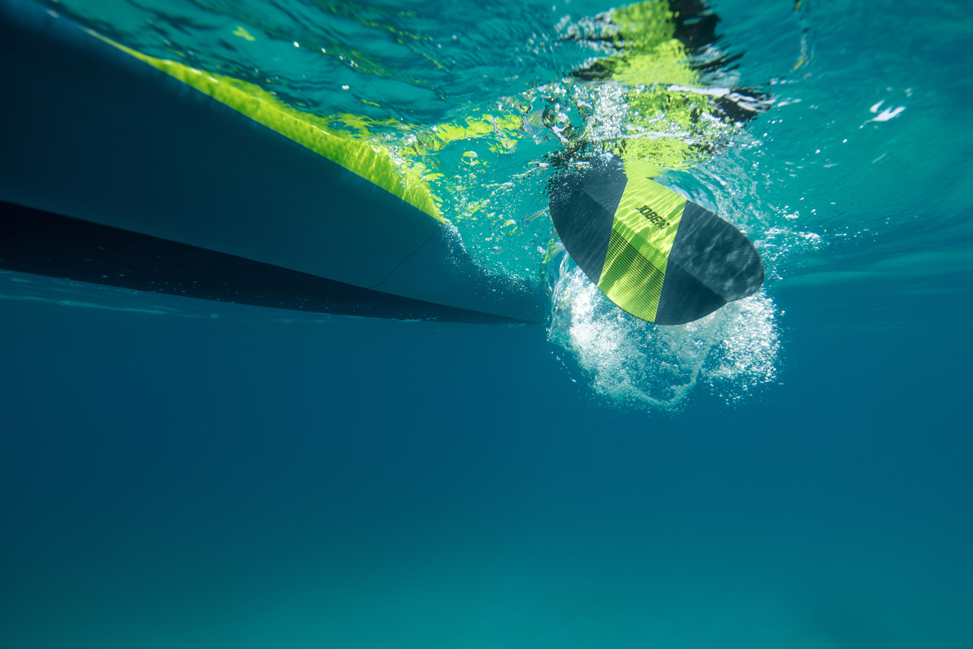 600024003db_Tasman Inflatable Kayak Pack