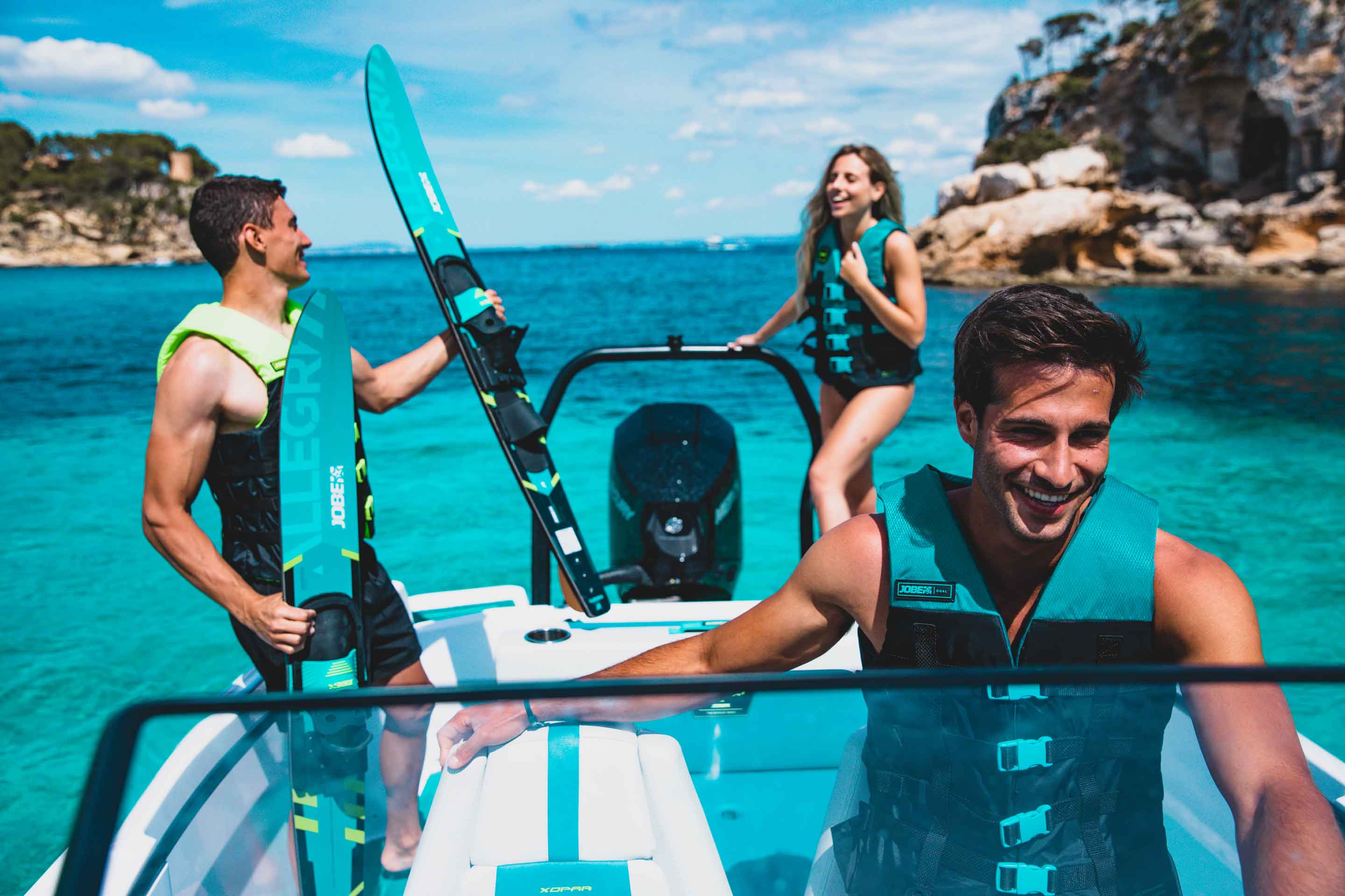 244822002db_4 Buckle Vest