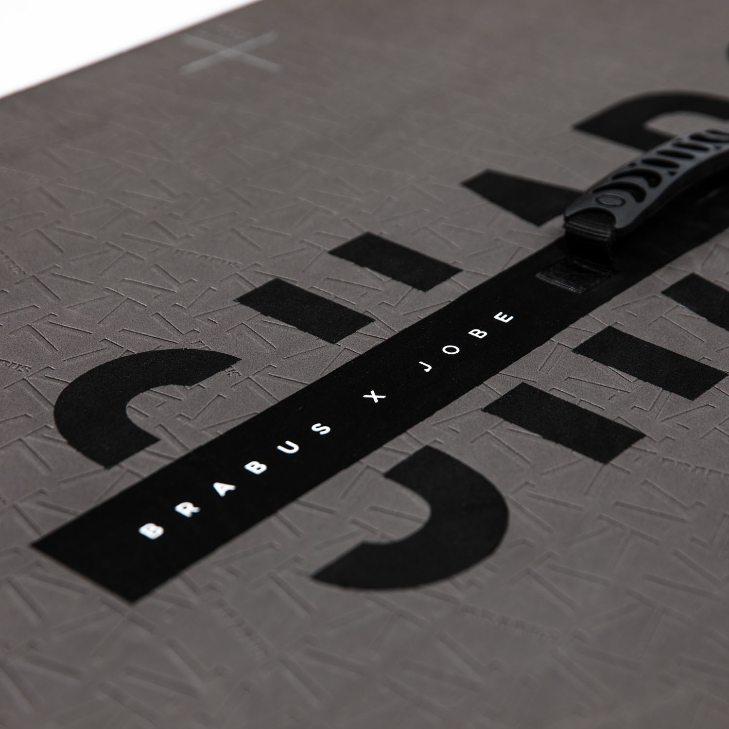 486423005db_BRABUS x Jobe Shadow 11.6 Ad