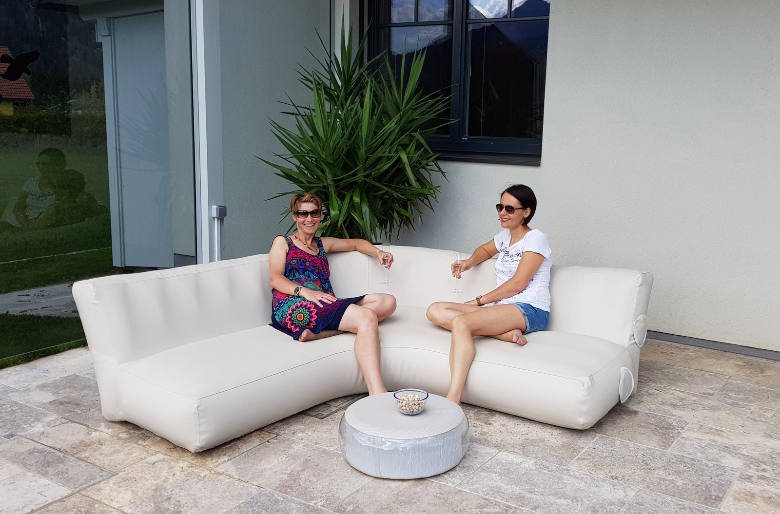 19611yb_Yachtbeach Air Sofa