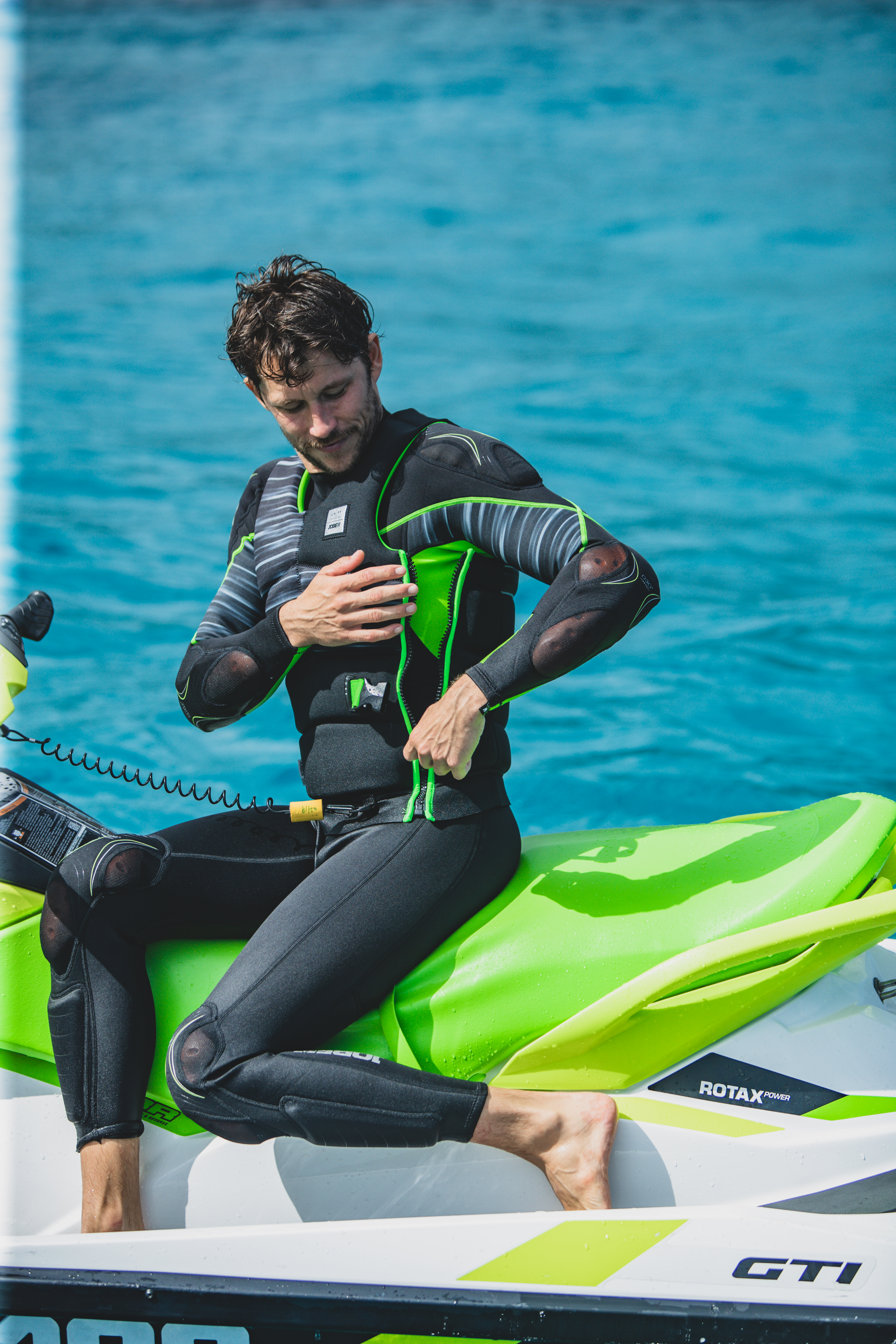 244921001db_Unify Side Entry