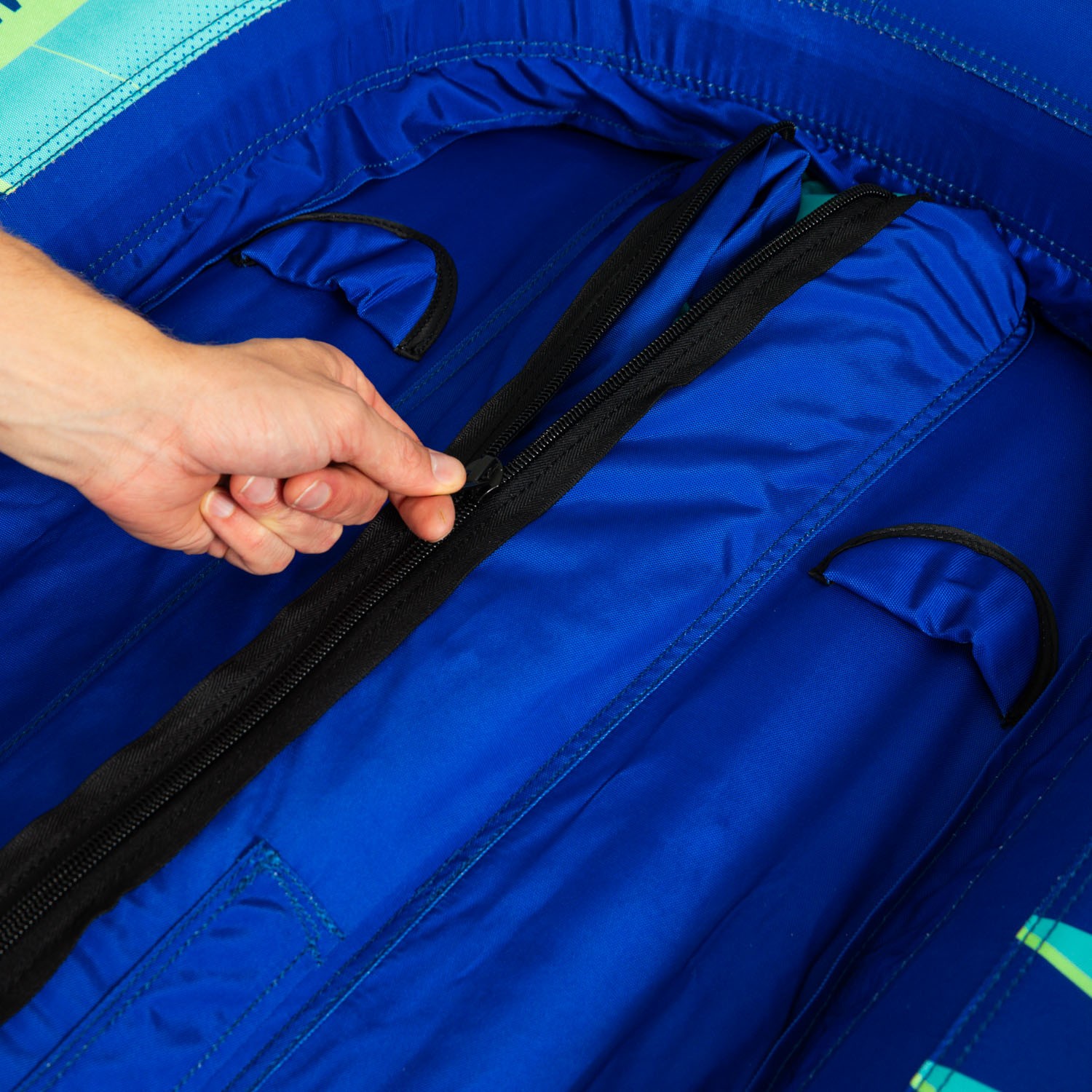 230125003db_Shark Trainer Towable 1P