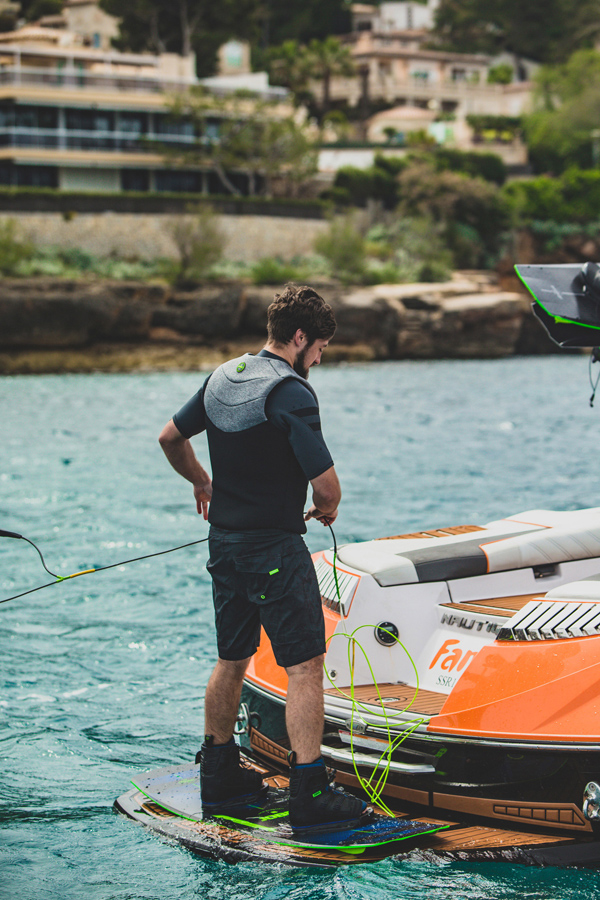 244920010db_Segmented