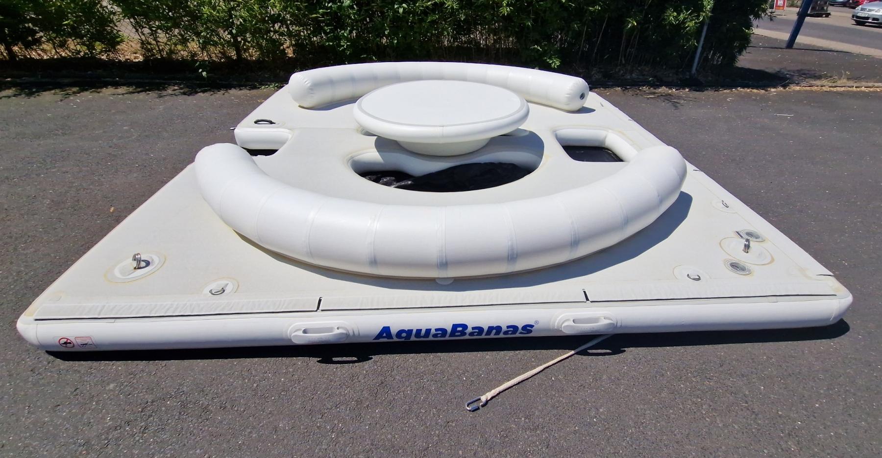 20320ybg_Yachtbeach - Party Insel gebrau