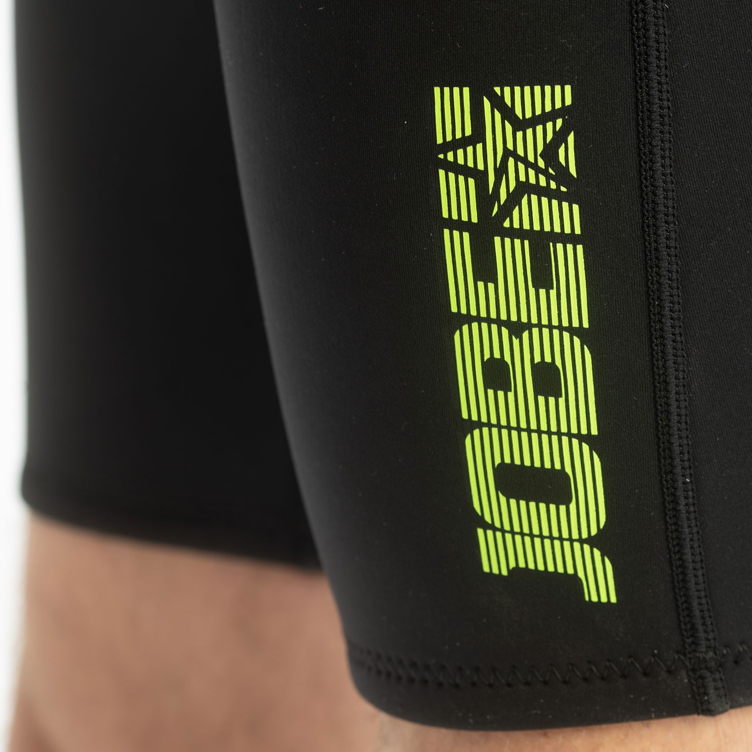 303621009db_Perth 3-2