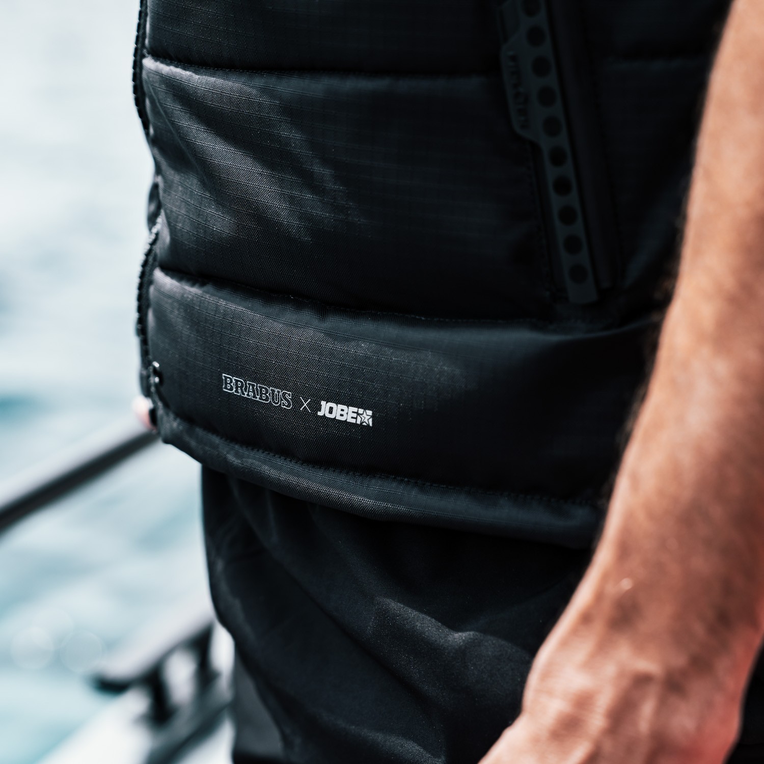244924004db_Brabus x Jobe Shadow Collect
