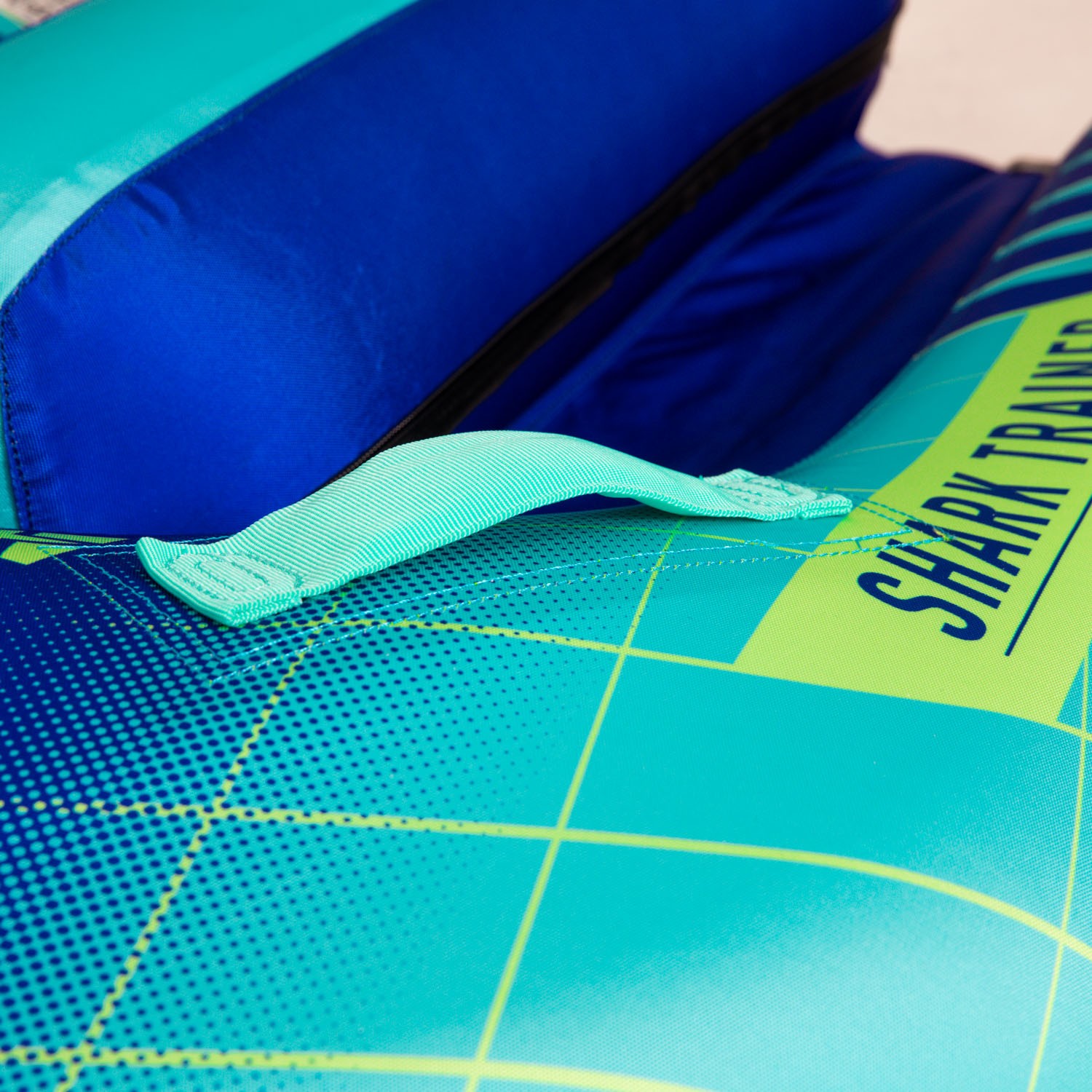 230125003db_Shark Trainer Towable 1P