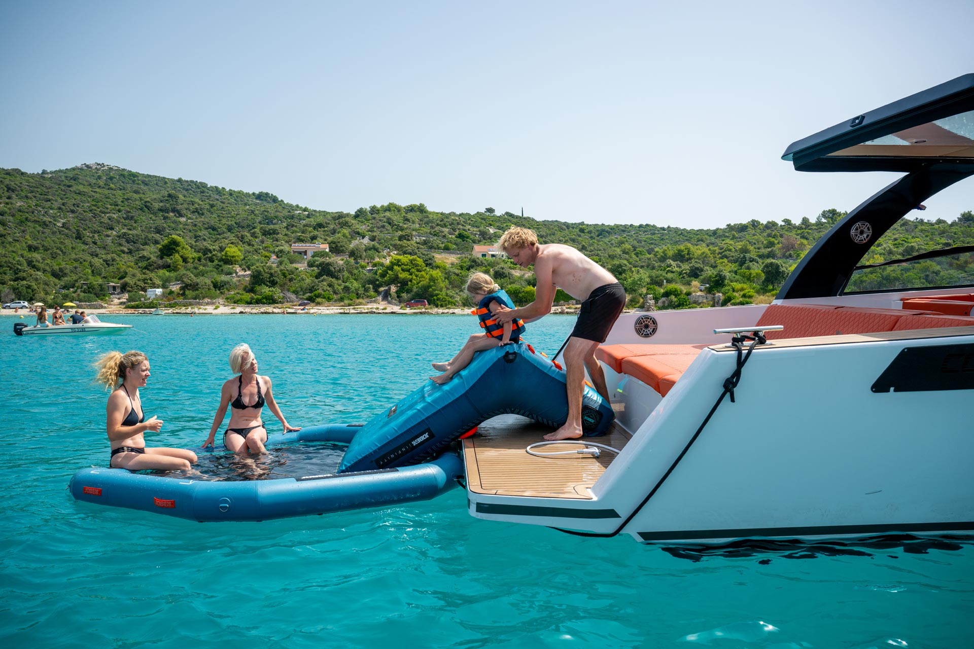 281024006db_Infinity Water Hammock